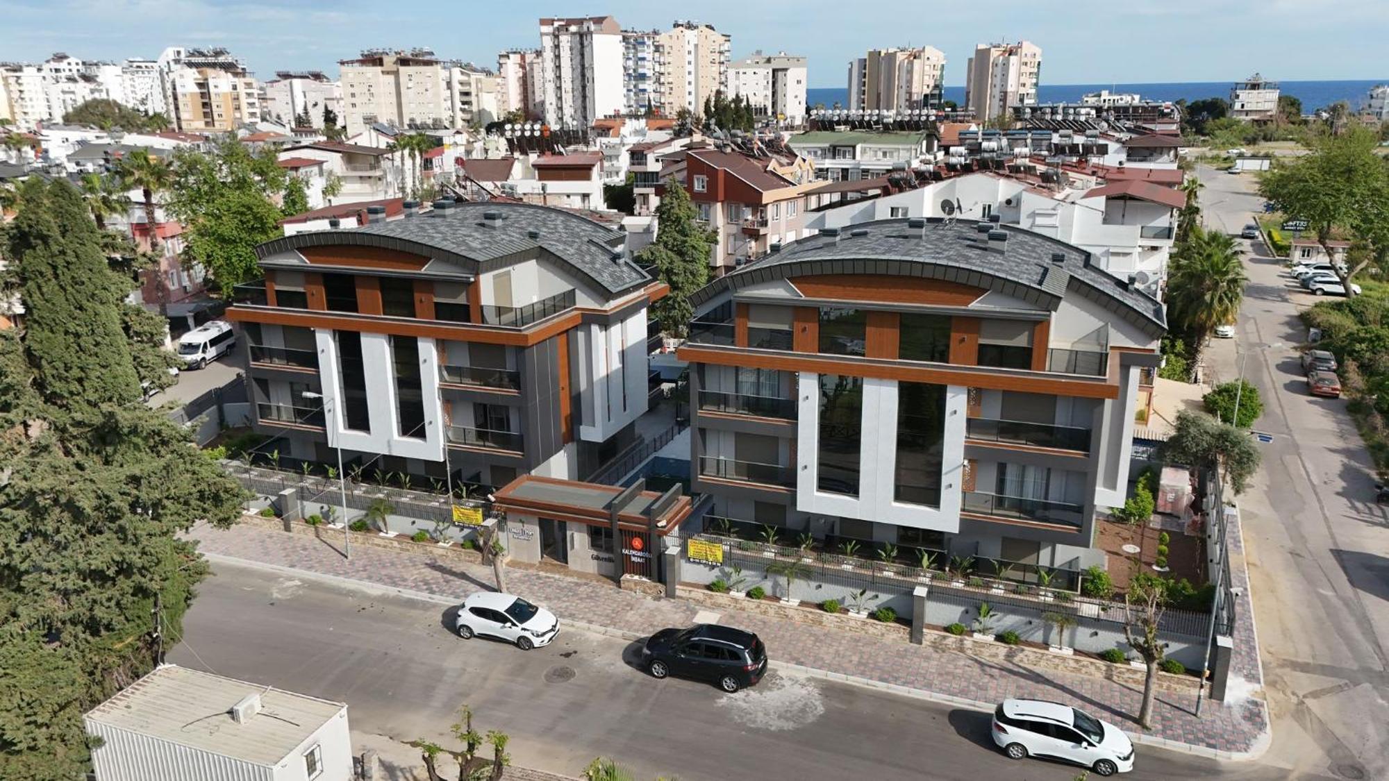 Grand Diker Port Apartment