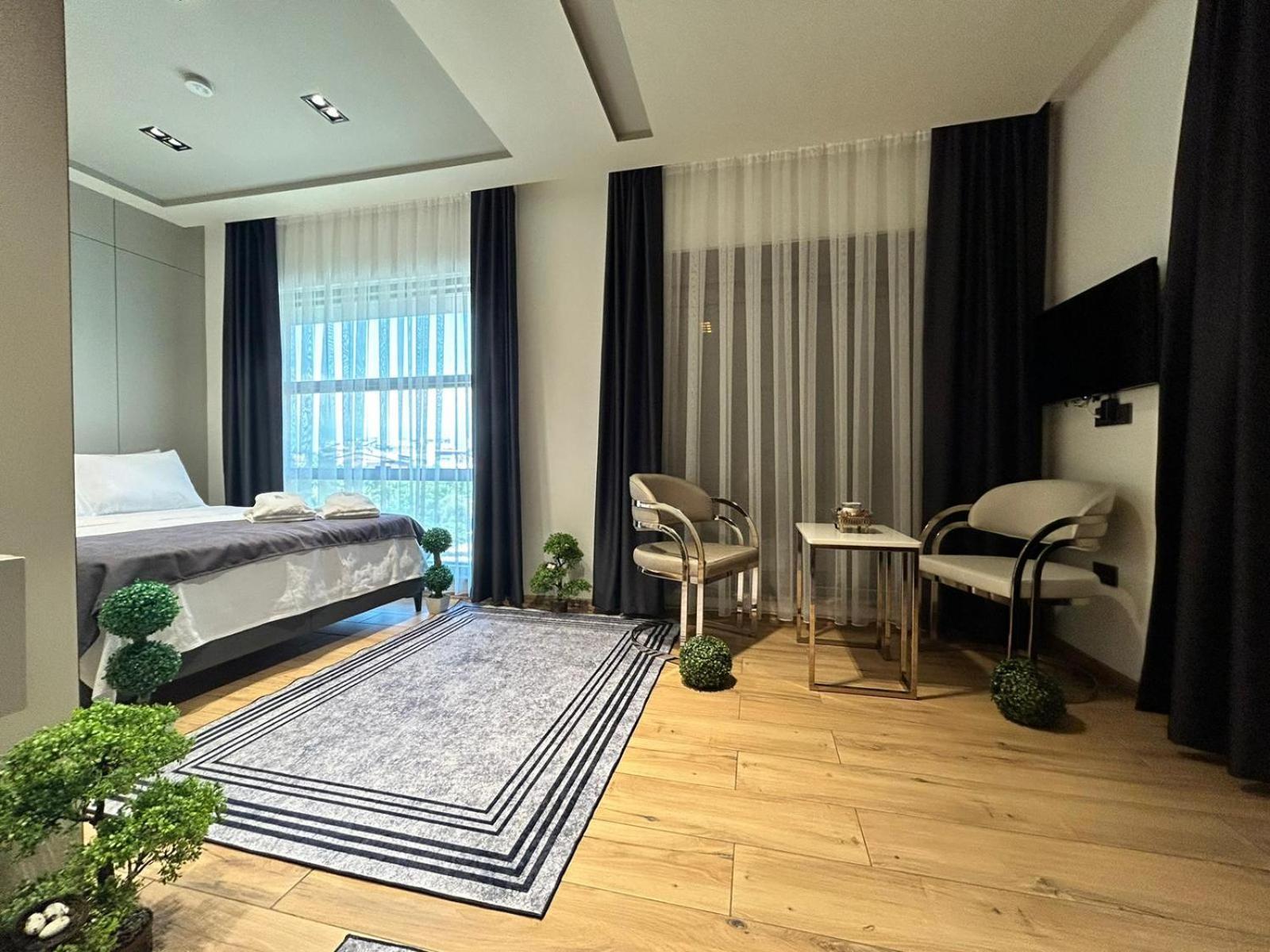 Grand Diker Port Apartment *